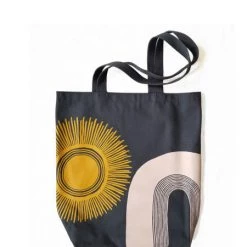 Claudia Pearson Sun Bag Outdoor + Summer Picks