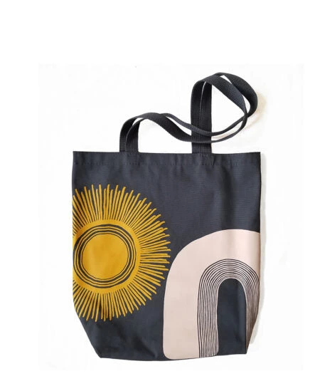 Claudia Pearson Sun Bag Outdoor + Summer Picks